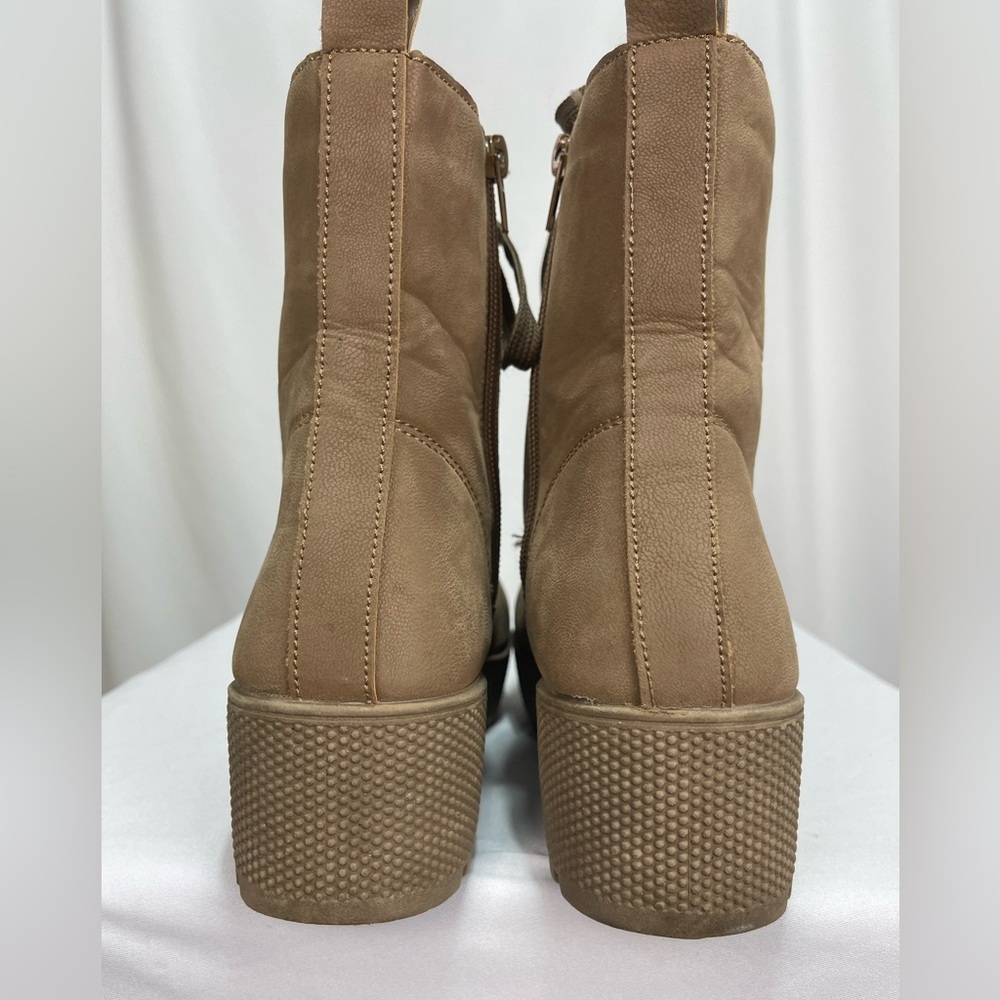 Rouge helium Light brown soft heeled lace up side zipper combat boots 7.5 - Picture 9 of 17